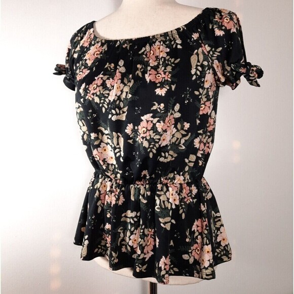First Love On or Off Shoulder Floral Knit Peasant Top Size Medium / Large Ruffle - Picture 2 of 13